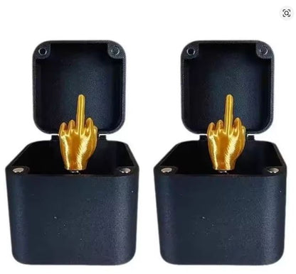 Pimasz Felugró Tréfa Doboz (Középső Ujj)